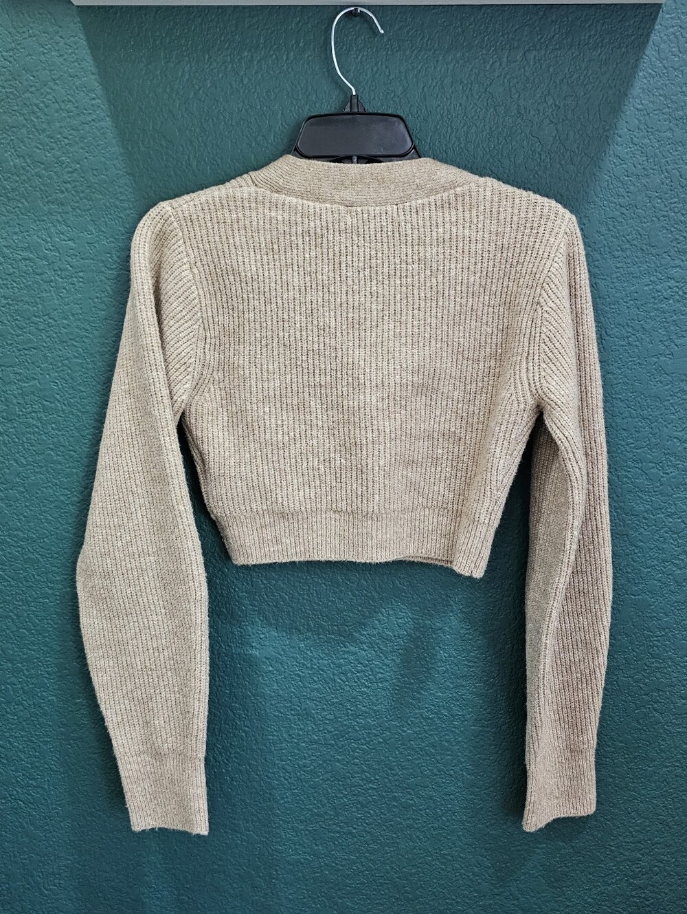 H&M Beige Cropped Knit Cardigan Sweater Button Front Size Small - Picture 3 of 5
